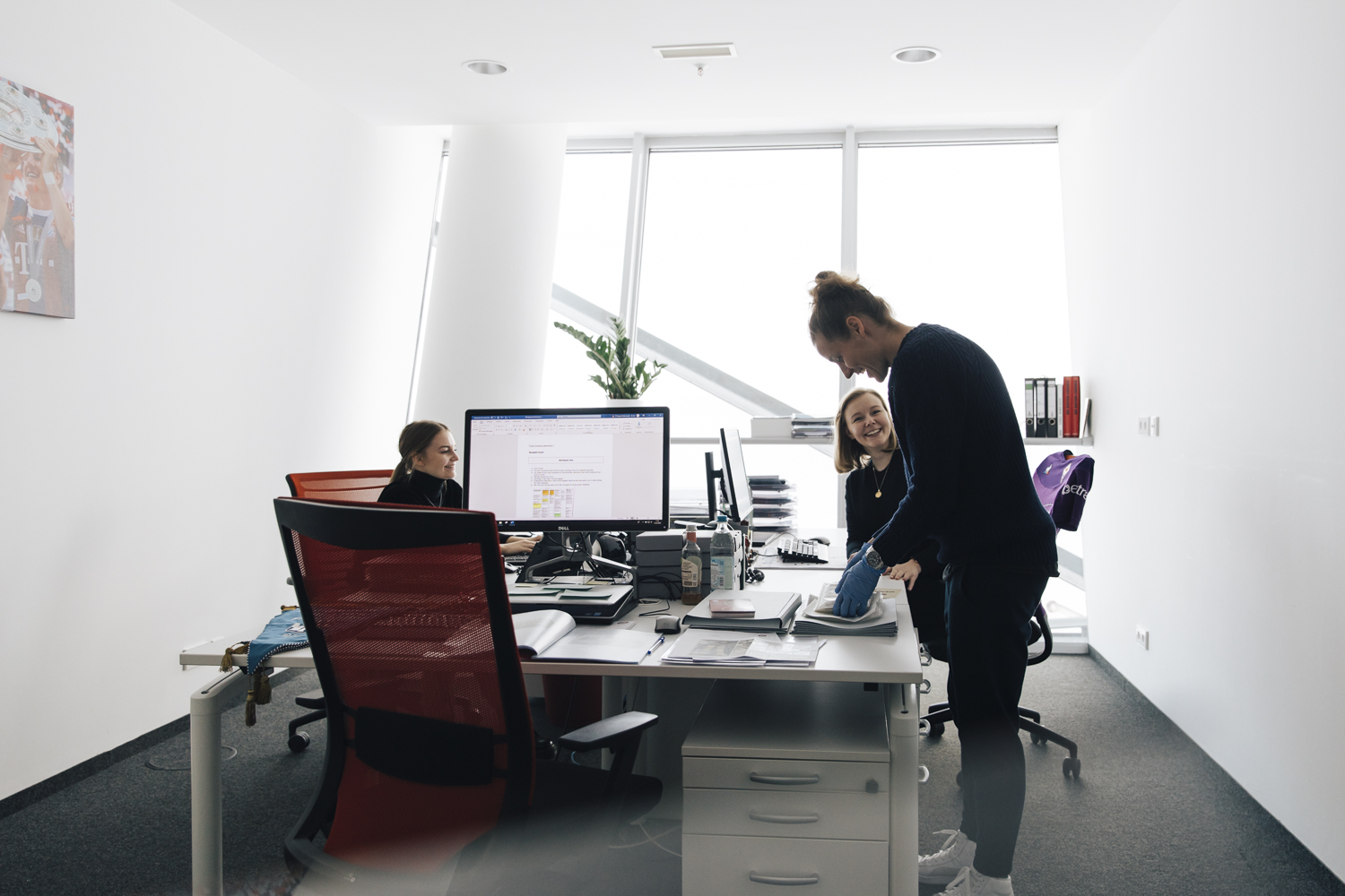 Simone_Laudehr_for_FCB_51_Magazin_by_Amelie_Niederbuchner_photographer_Munich 