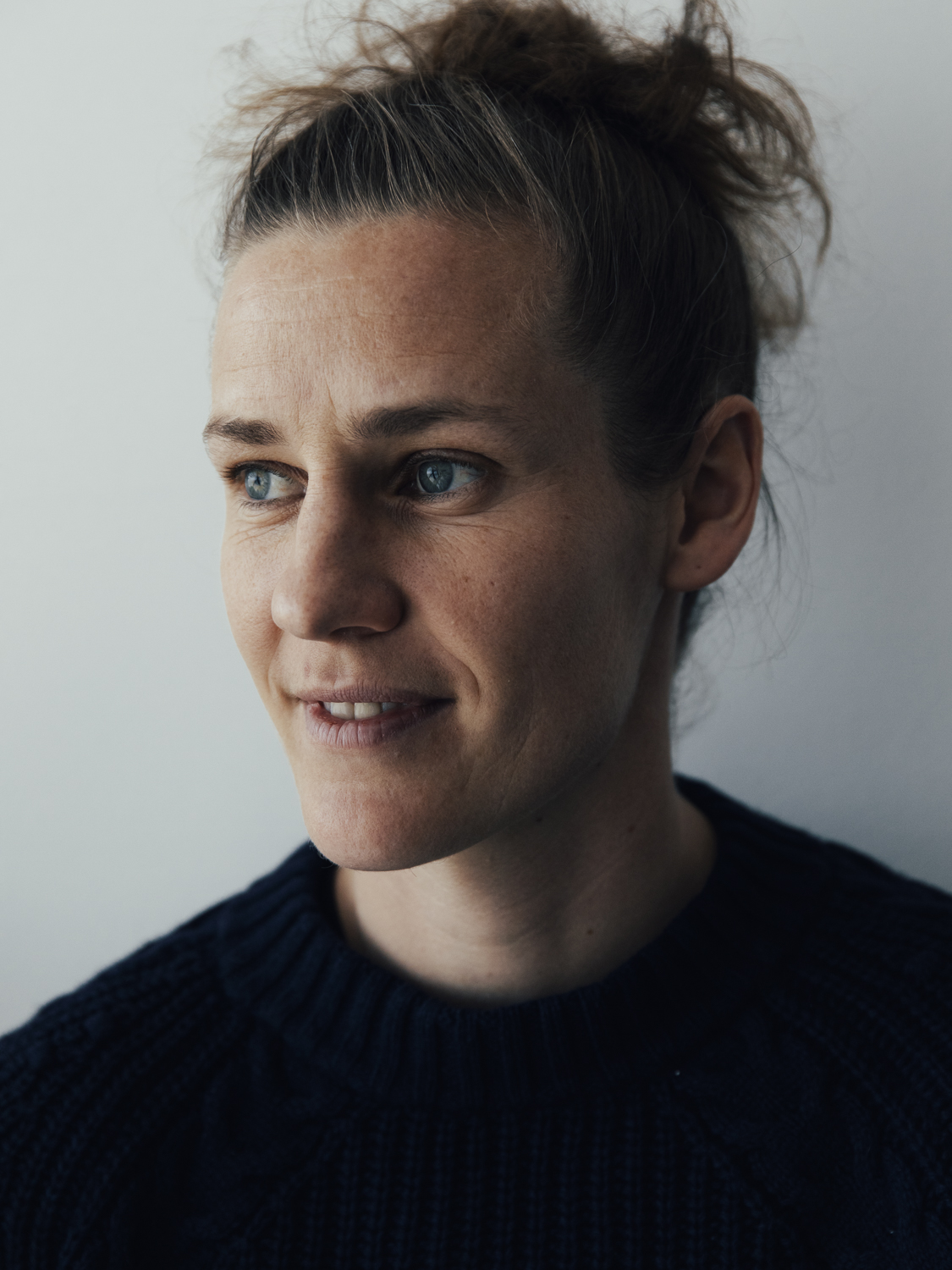 Simone_Laudehr_for_FCB_51_Magazin_by_Amelie_Niederbuchner_photographer_Munich 