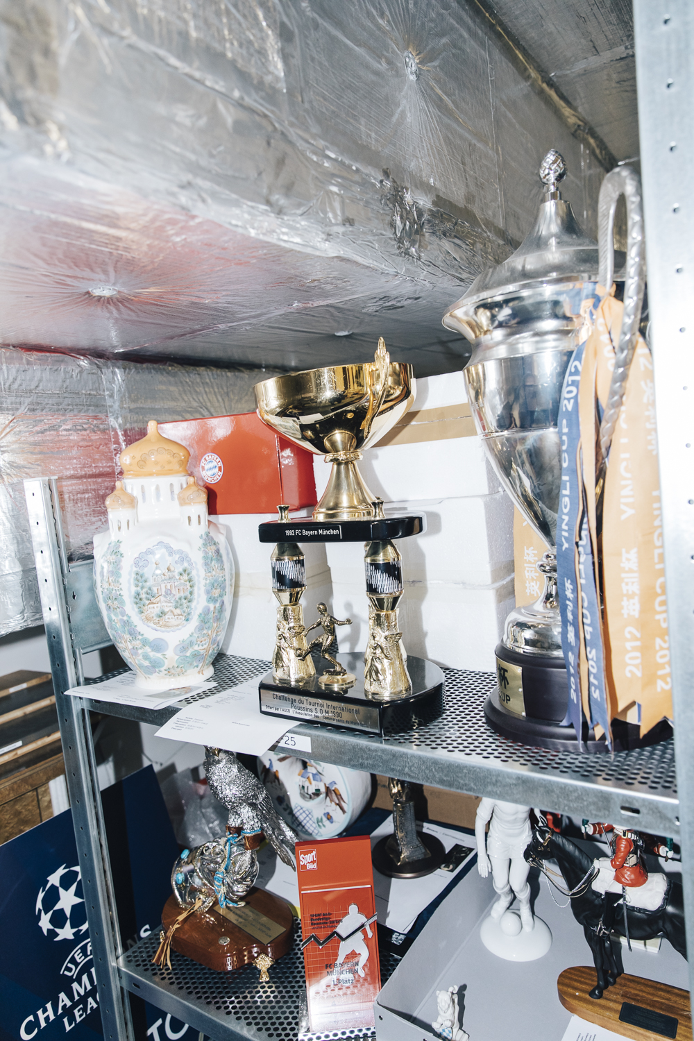 Simone_Laudehr_for_FCB_51_Magazin_by_Amelie_Niederbuchner_photographer_Munich 