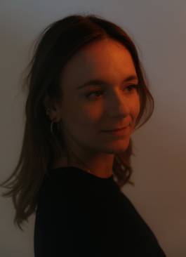 Alissa_by_Amelie_Niederbuchner_Portrait_Fotograf_in_München 