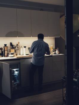 Ali_Güngörmüs_for_ZEIT_by_Amelie_Niederbuchner_photographer_Munich 
