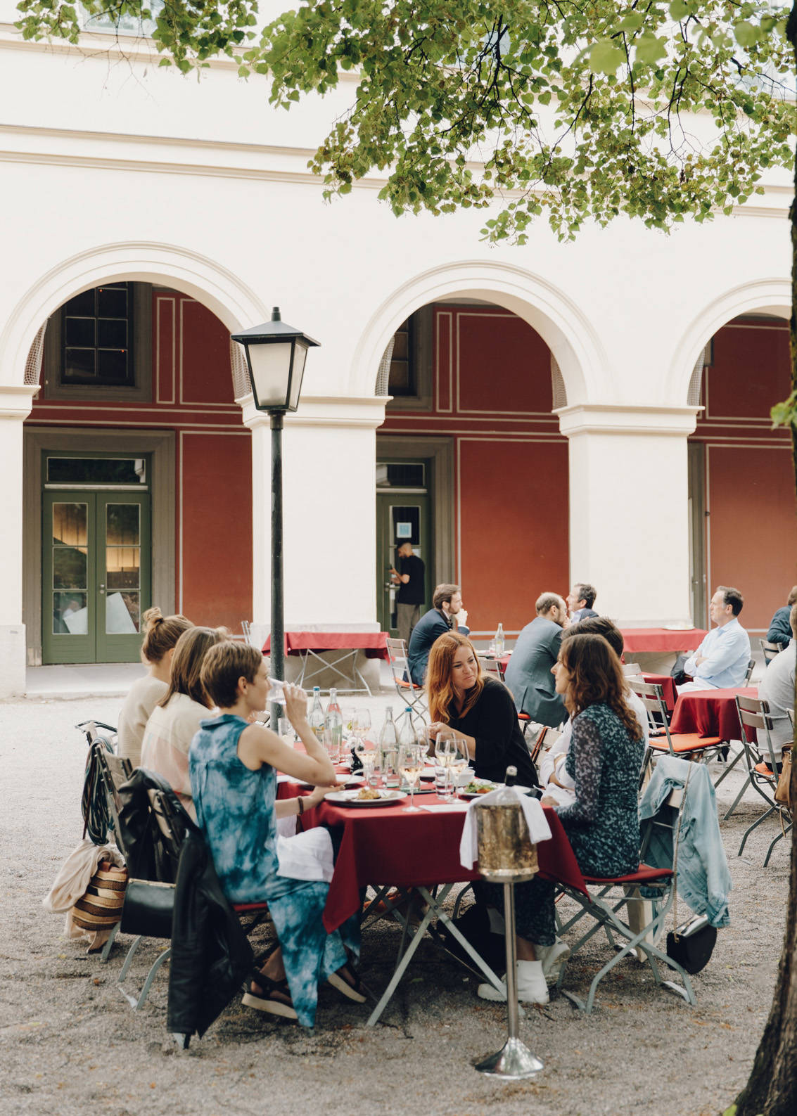 Conversations Munich photographed for Konfekt Magazin Fotografie by Amelie Niederbuchner Fotograf München Reportage Portrait 