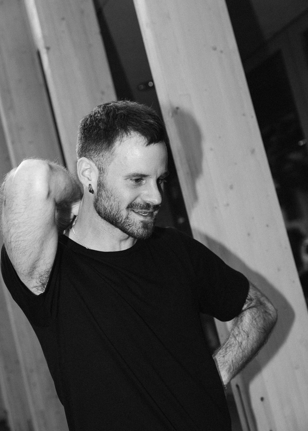 Singer_Michael_Lobesan_by_Amelie_Niederbuchner_Portrait_Reportage_Photographer_Munich 