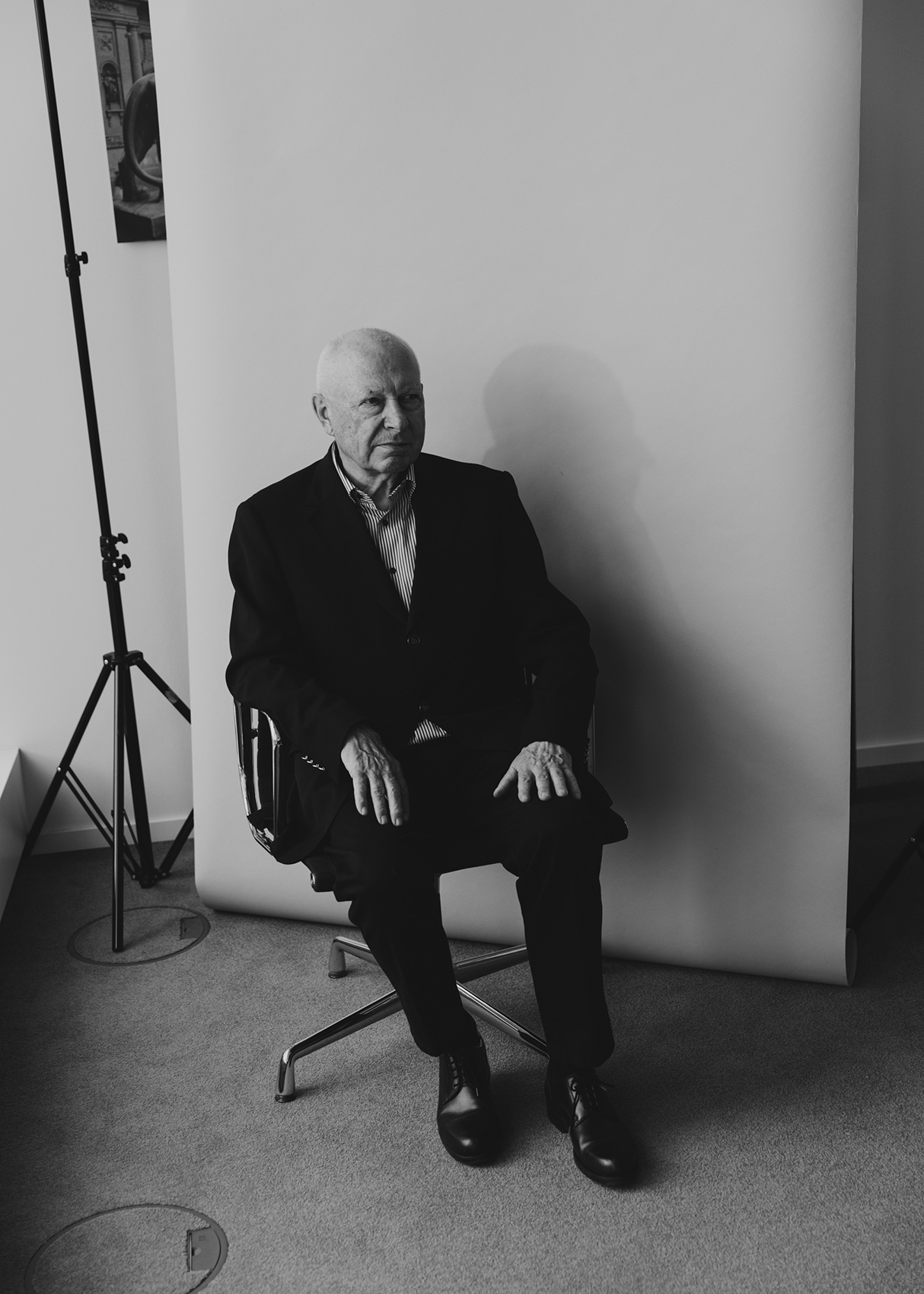 Portrait of Criminal Defence Lawyer Steffen Ufer photographed for ZEIT by Amelie Niederbuchner, Photographer Portrait Documentary from Munich