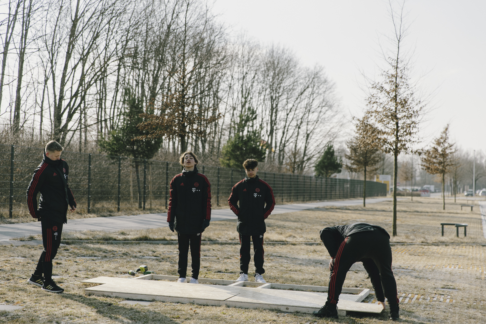 Little Home Aufbau der FC Bayern U14 Mannschaft fotografiert von Amelie Niederbuchner, Fotografin in München