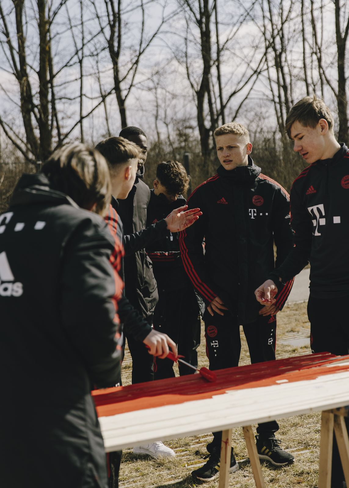 Little Home Aufbau der FC Bayern U14 Mannschaft fotografiert von Amelie Niederbuchner, Fotografin in München