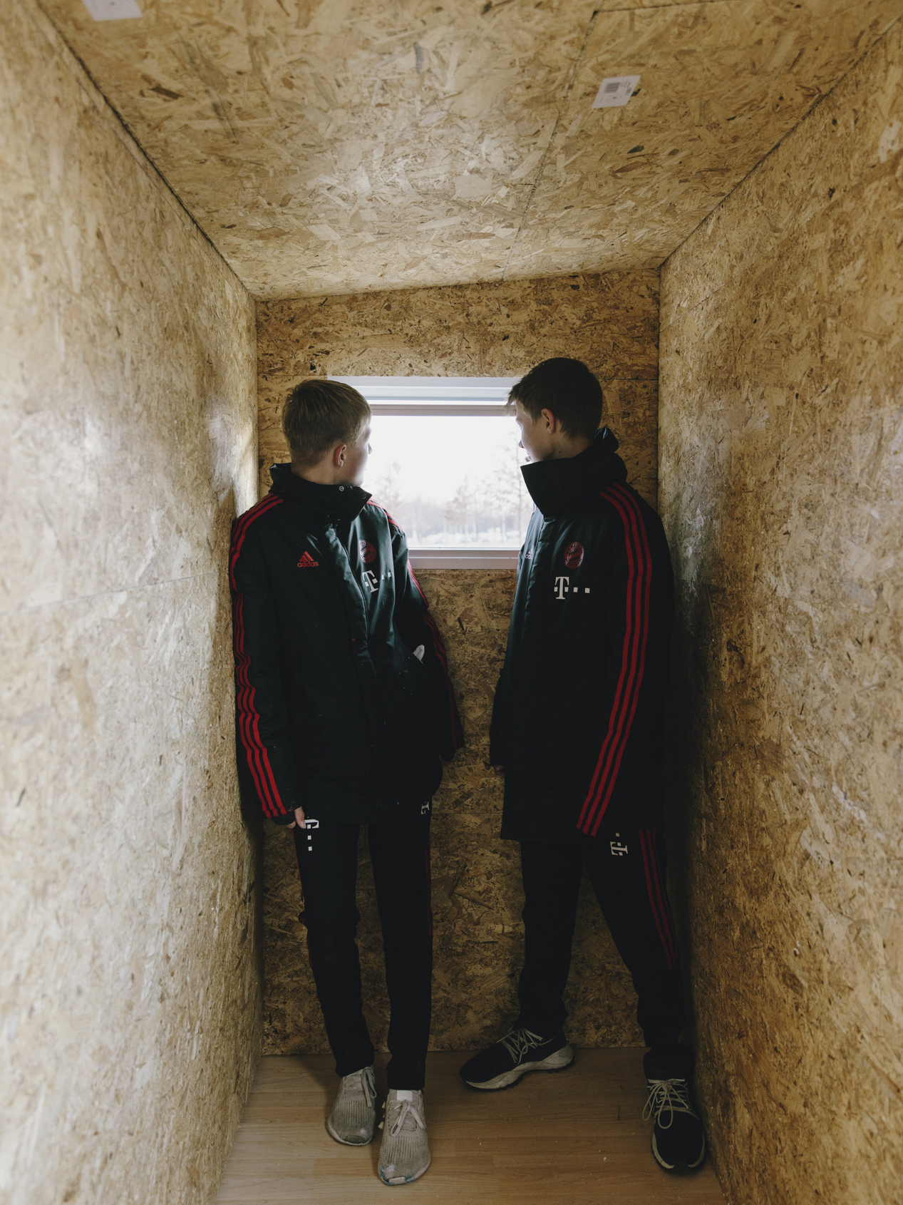 Little Home Aufbau der FC Bayern U14 Mannschaft fotografiert von Amelie Niederbuchner, Fotografin in München