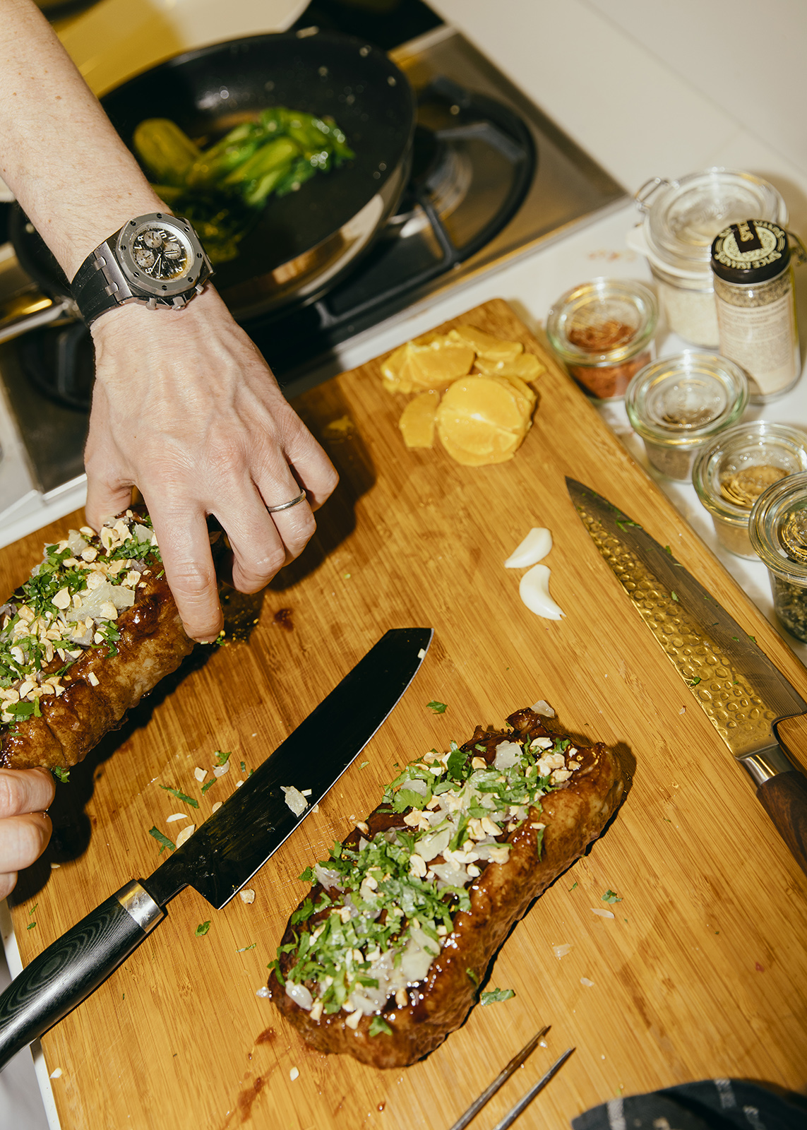 Christian Jürgens kocht mit Elisabeth Raether für Zeit Magazin Wochenmarkt 