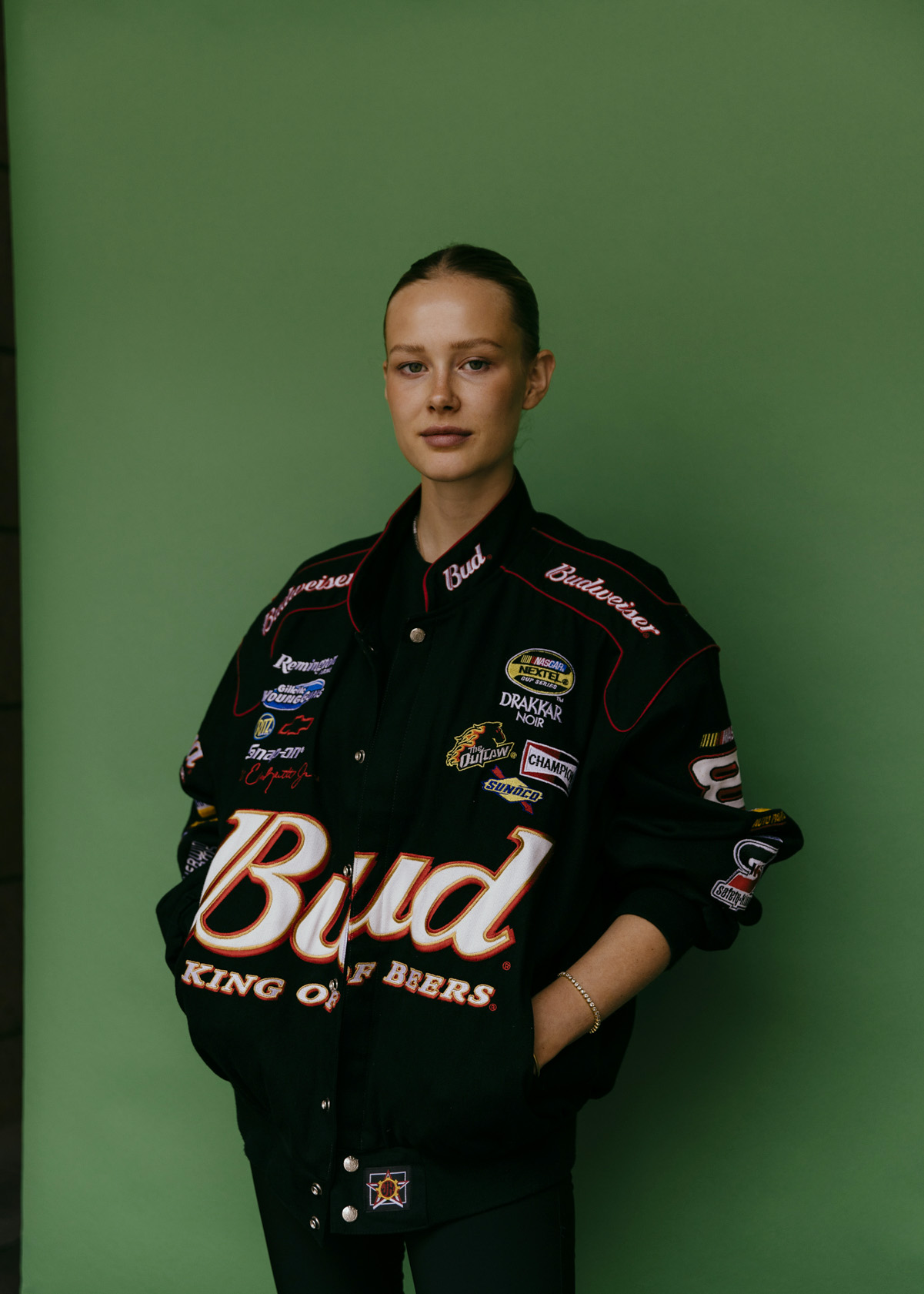 Rennfahrerin Laura Marie Geissler fotografiert für Business Punk in München von Amelie Niederbuchner 