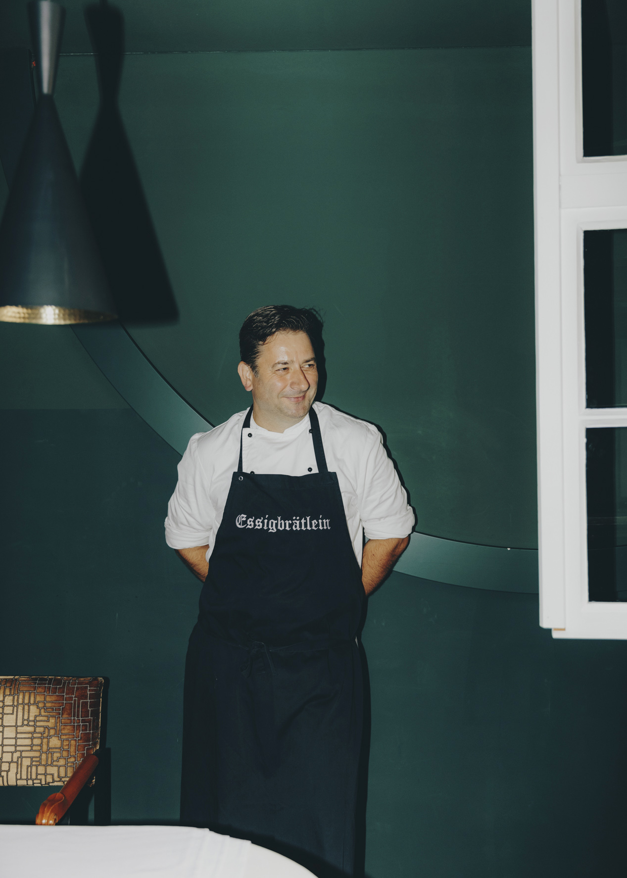 Restaurant Essigbraetlein Yves Ollech Portrait 